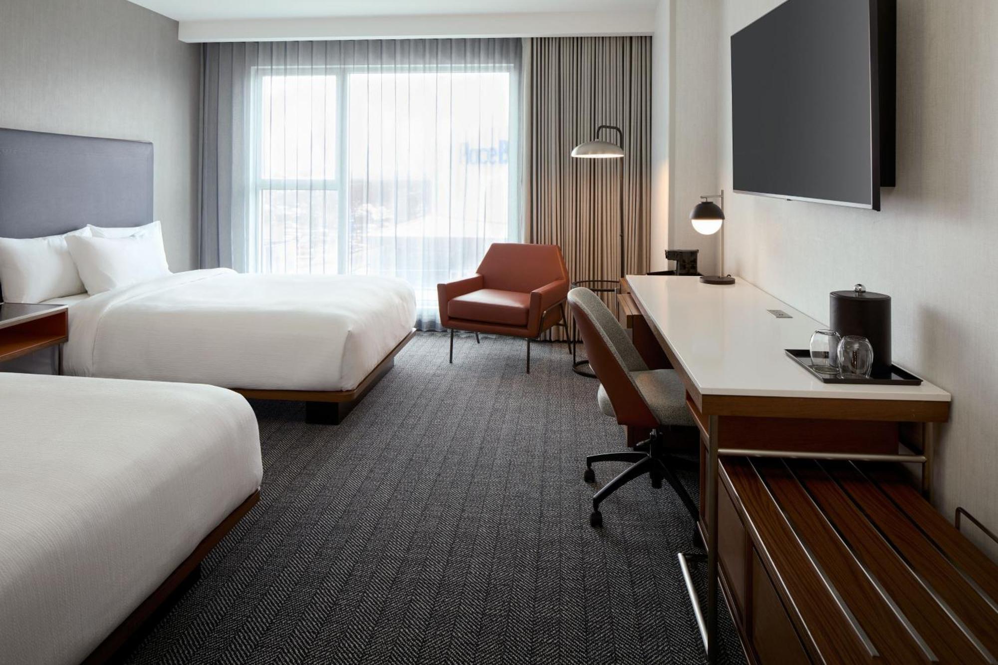 Hotel Courtyard By Marriott Montreal Laval Extérieur photo