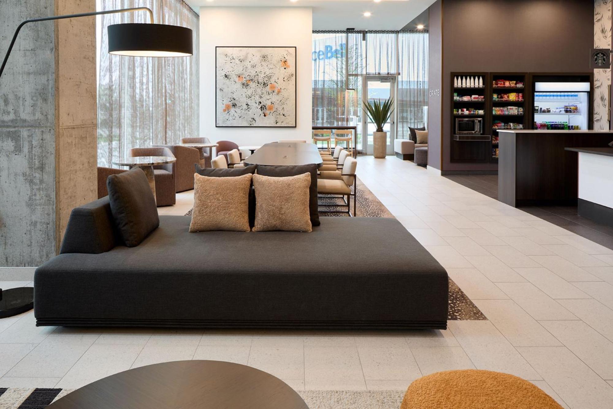 Hotel Courtyard By Marriott Montreal Laval Extérieur photo