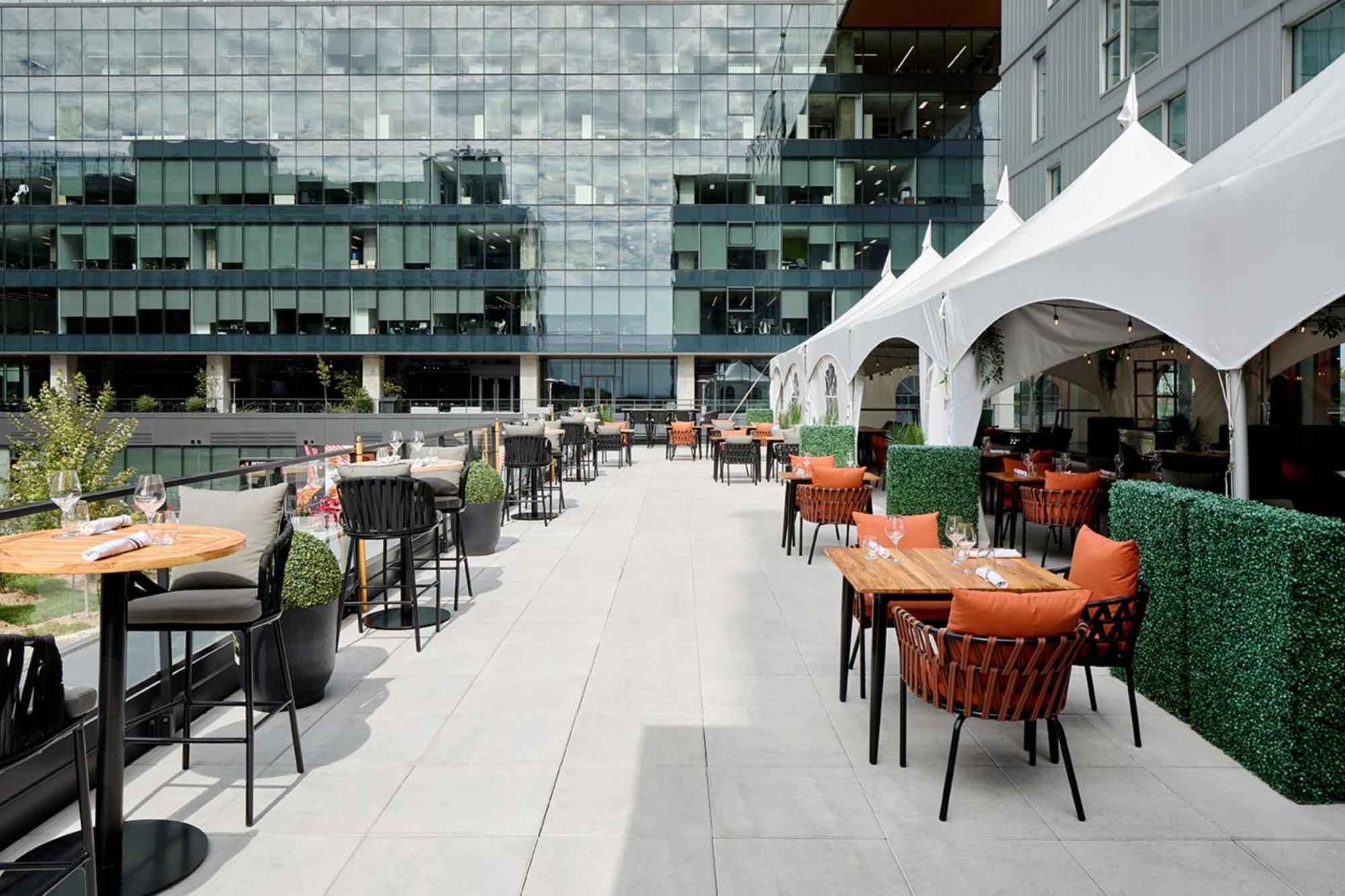 Hotel Courtyard By Marriott Montreal Laval Extérieur photo